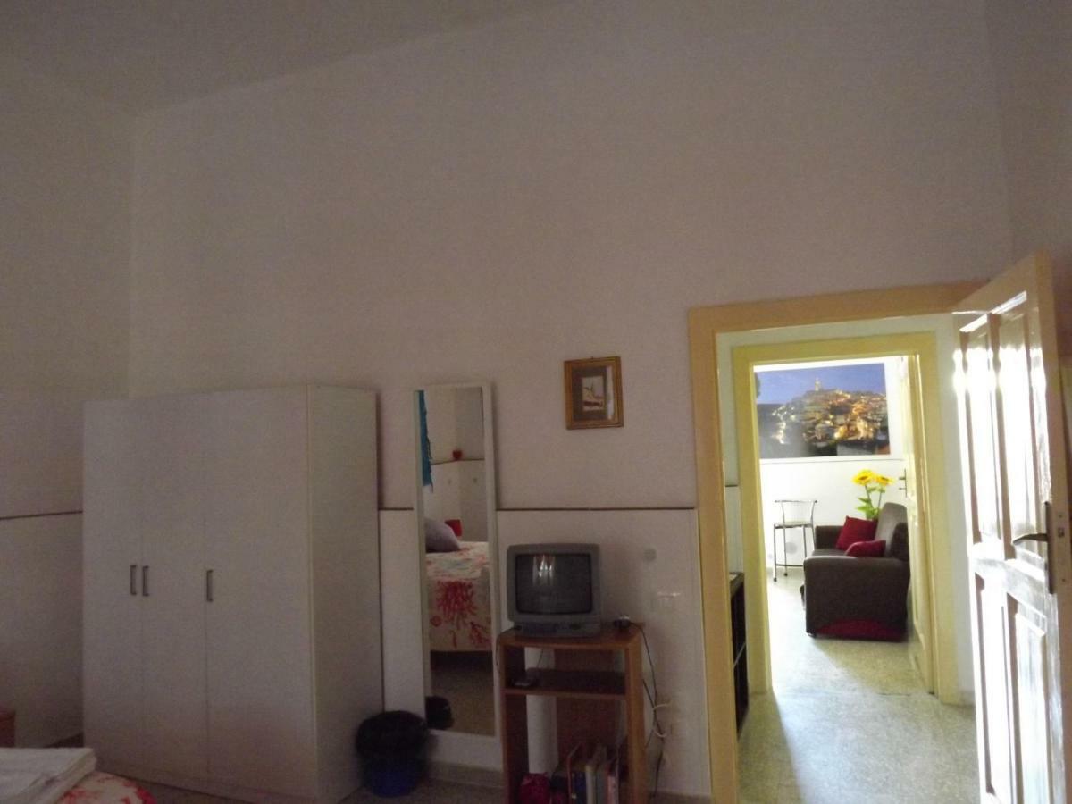 Casa Vacanze La Terra Dei Briganti Matera Exteriör bild